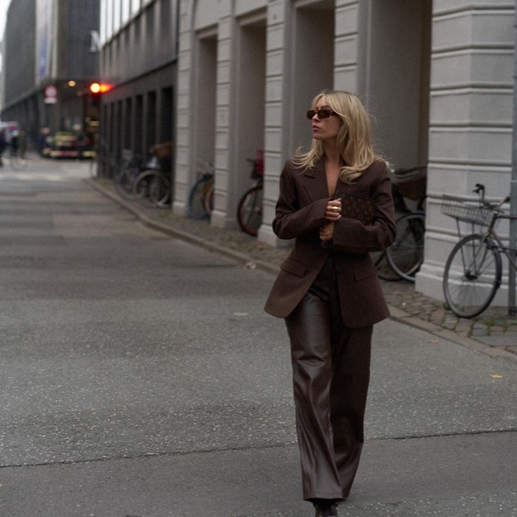 NA-KD Brown Tailored Cut Out Blazer - Picture 4 of 10